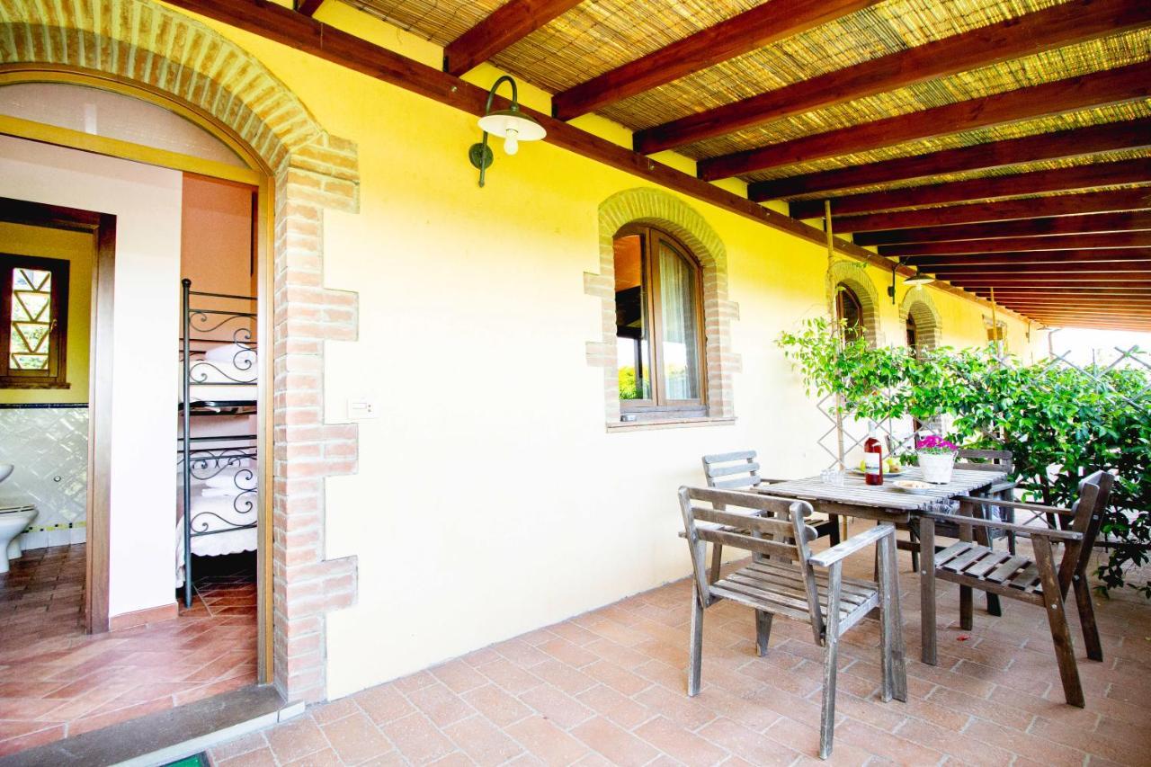 Agriturismo Poggio Pistolese 蒙塔约内 外观 照片