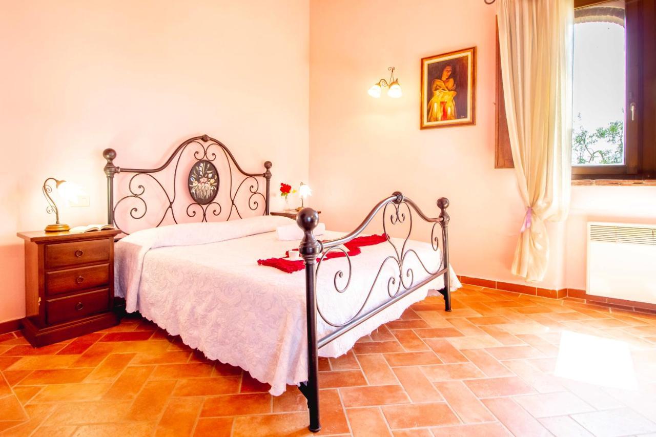 Agriturismo Poggio Pistolese 蒙塔约内 外观 照片