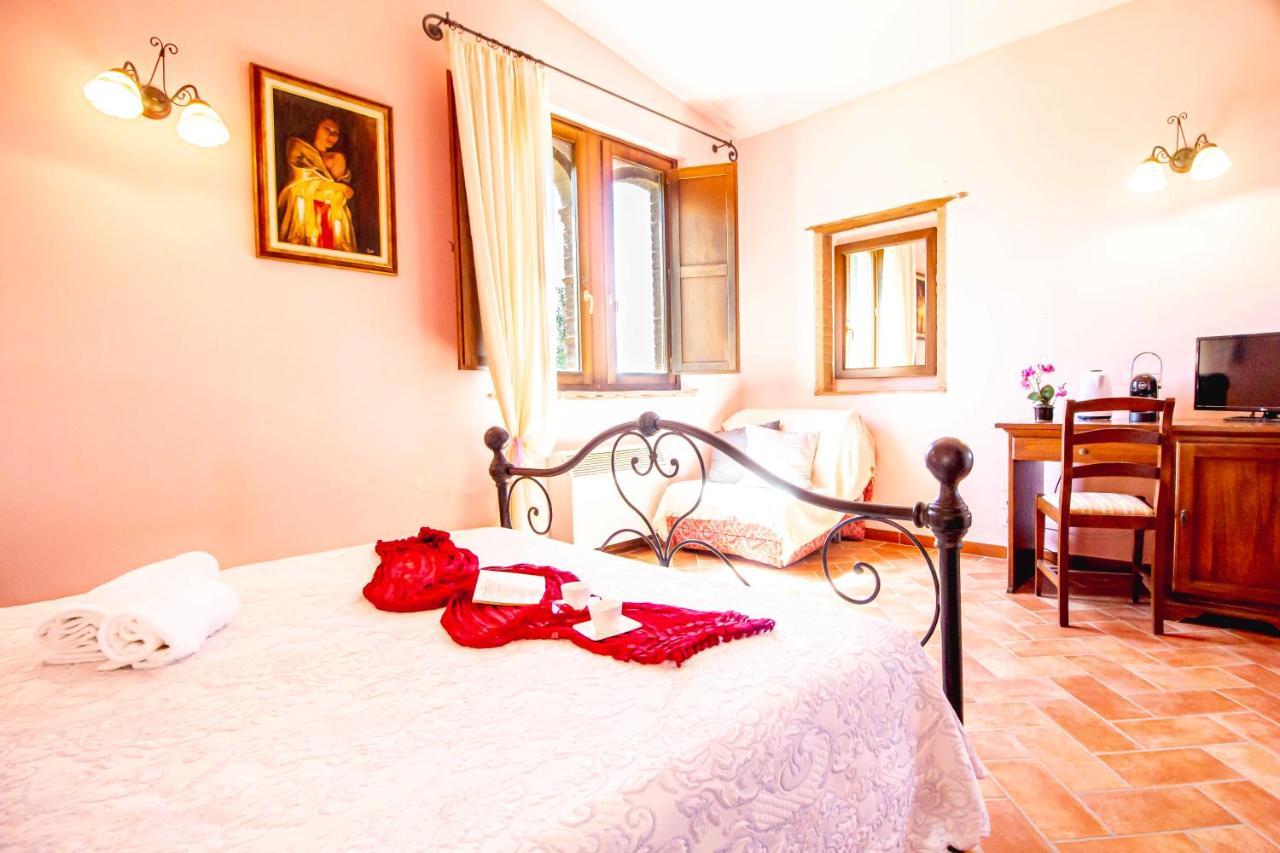 Agriturismo Poggio Pistolese 蒙塔约内 外观 照片